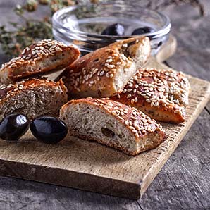 Mini Scones with Black Olives